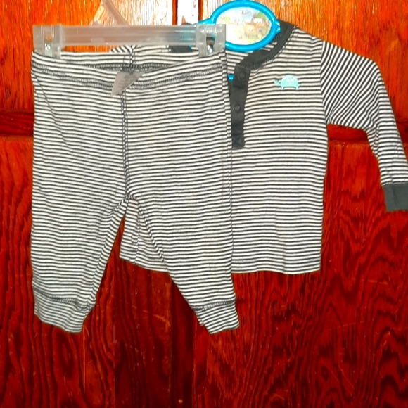 8/25$ baby boy PJ sets 👶 💙 - Picture 2 of 9